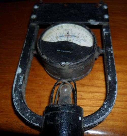 VINTAGE ELECTRICAL TEST  METER