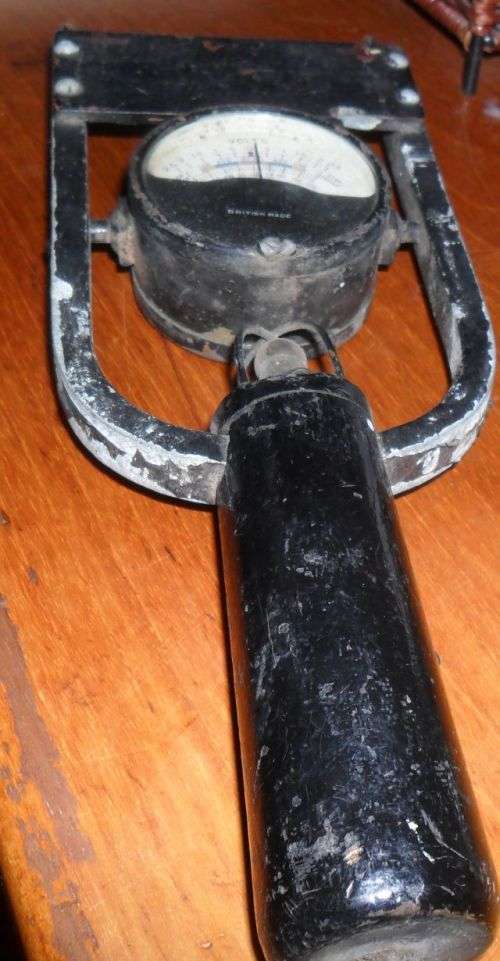 VINTAGE ELECTRICAL TEST  METER