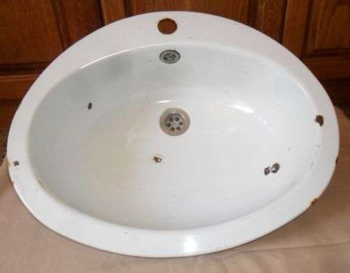 VINTAGE  ENAMEL WASH BASIN \SINK \HAND BASIN \BATHROOM BASIN