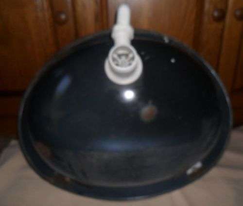 VINTAGE  ENAMEL WASH BASIN \SINK \HAND BASIN \BATHROOM BASIN