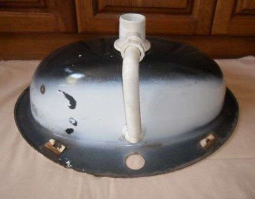 VINTAGE  ENAMEL WASH BASIN \SINK \HAND BASIN \BATHROOM BASIN