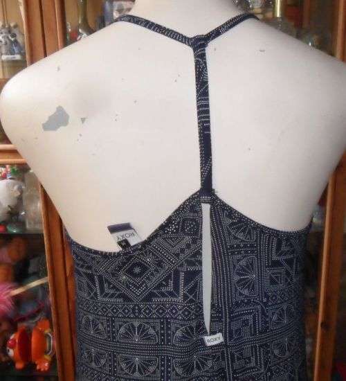 NAVY AND WHITE STRAPPY ROXY DRESS  SIZE MEDIUM