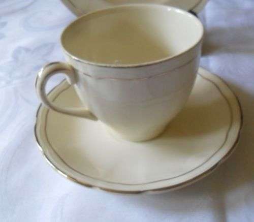 VINTAGE ALFRED MEAKIN  TRIO -CUP SAUCER AND SIDE PLATE  4 SETS AVAILABLE