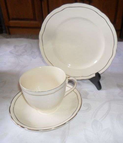VINTAGE ALFRED MEAKIN  TRIO -CUP SAUCER AND SIDE PLATE  4 SETS AVAILABLE