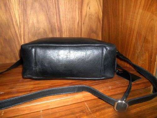 TAURUS REAL LEATHER MEN'S OR LADIES CROSS BODY  BLACK LEATHER BAG
