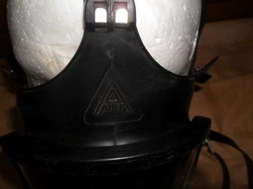 SADF GAS MASK PLUS METAL CANISTER  80'S