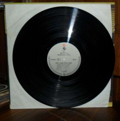 THE DOORS -MORRISON HOTEL VG+ CONDITION