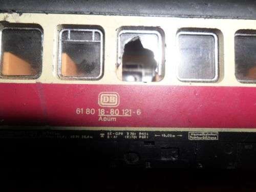 RHEINGOLD TRAIN SET OF 3 COACHES AND 1 ELECTRIC LOCO