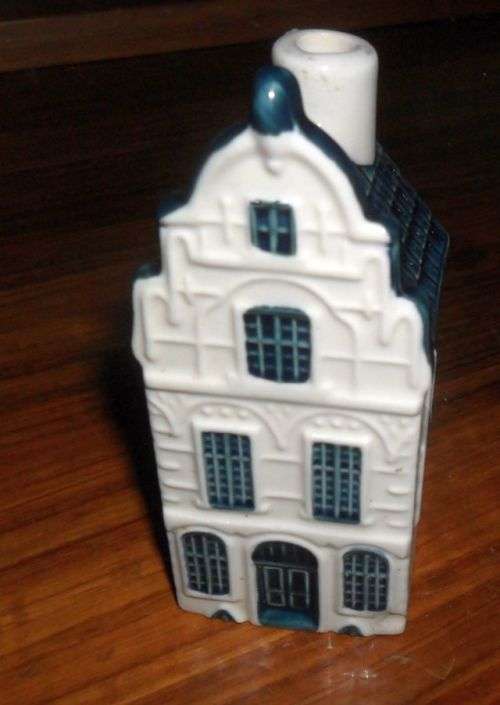 KLM BLUE DELFT NUMBER 21 HOUSE