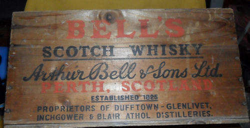 BELL'S SCOTCH WHISKY WOODEN CRATE