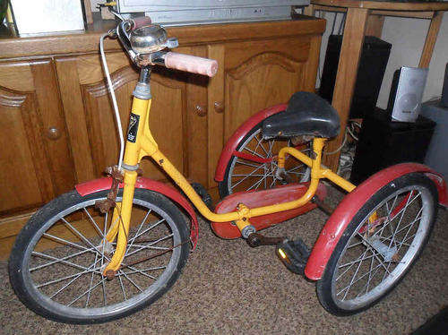 ANTIQUE 3 WHEELED TRICYCLE -PASHLEYS OF LONDON
