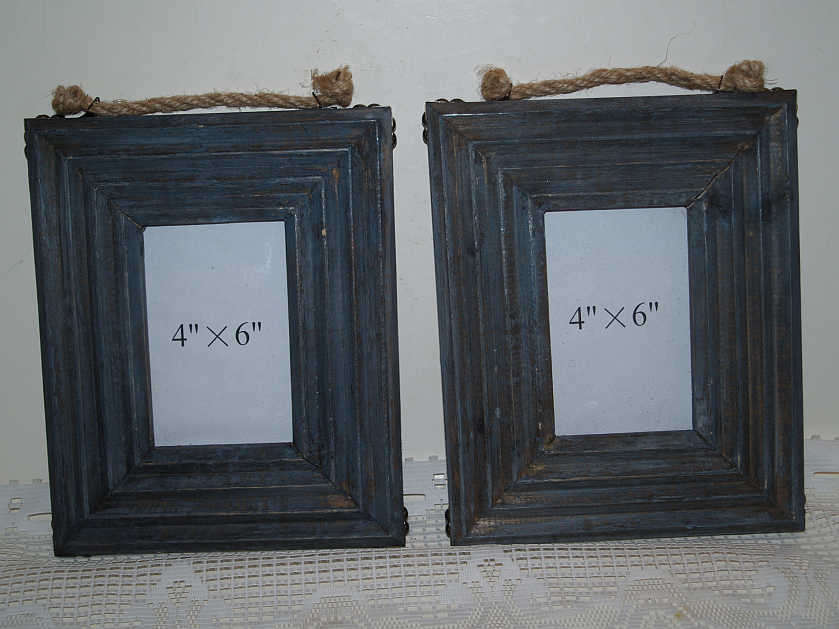 2X RUSTIC WOODEN PICTURE FRAMES