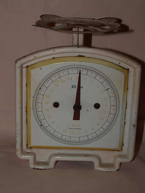 VINTAGE SCALE - MADE IN GERMANY