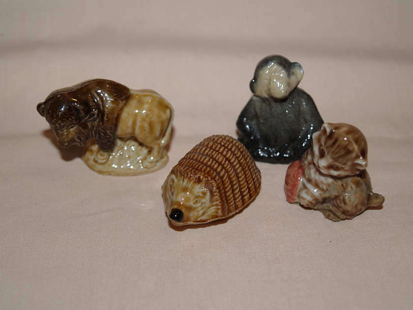 SET OF 4 WADE WHIMSIES