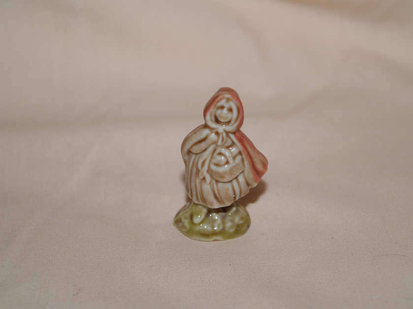 LITTLE RED RIDING HOOD - WADE