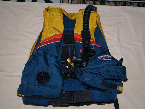 SEAQUEST SCUBA DIVING JACKET