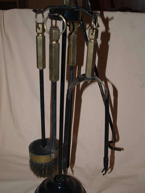 SET OF METAL AND BRASS FIRE IRONS