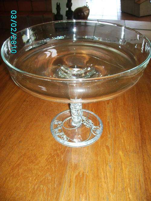 Two exquisite glass fruit bowls, with stem, 20cm tall, with pewter decoration