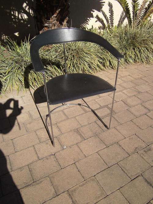 4 MODERN LIVING ROOM CHAIRS