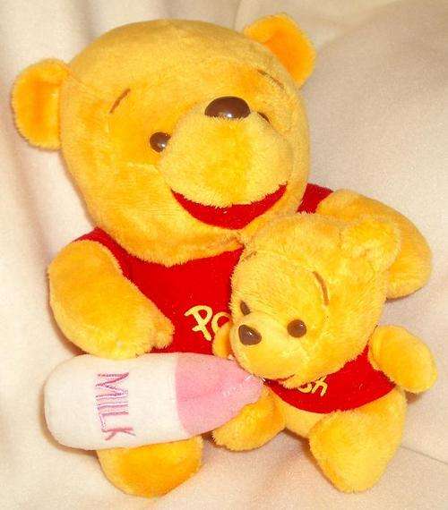 Winnie the pooh and baby bear