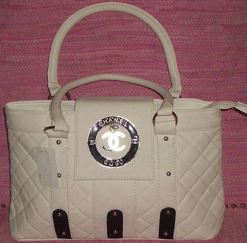 COCO CHANEL HANDBAG - WOW - EXTREMELY STYLISH!!!!