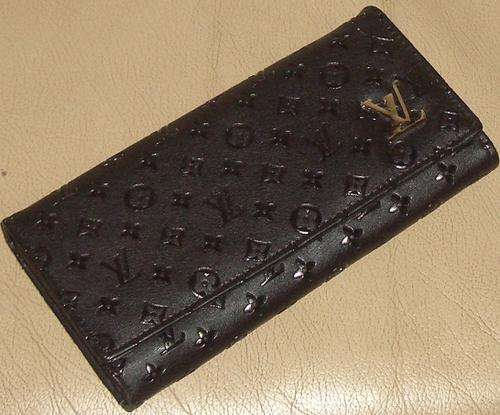 LOUIS VUITTON LADIES WALLET - ONE WORD - BEAUTIFUL !!!!!!!