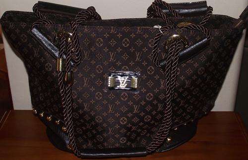 LOUIS VUITTON HANDBAG - ELEGANT AND SMART !!!!!!!