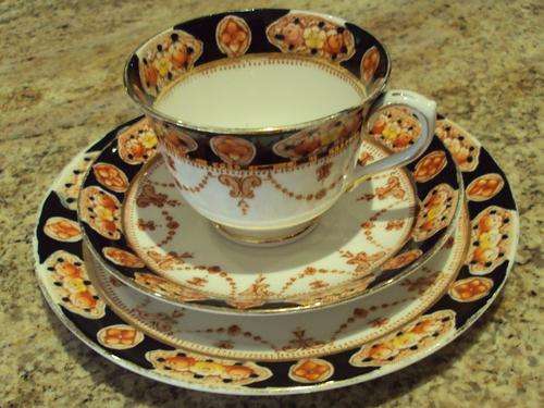 ROYAL ALBERT TEA TRIO