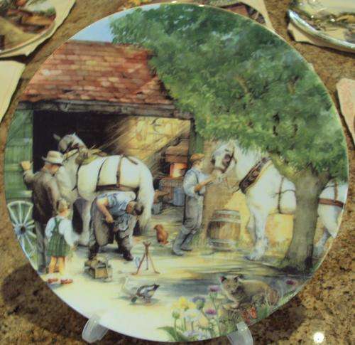 ROYAL DOULTON COLLECTORS PLATE
