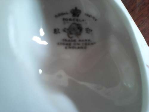 ROBINSON AND LEADBEATER BUD VASES