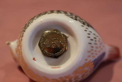 ROYAL CROWN DERBY GOLD CREST PAPERWEIGHT
