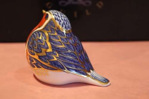 ROYAL CROWN DERBY ROBIN PAPERWEIGHT