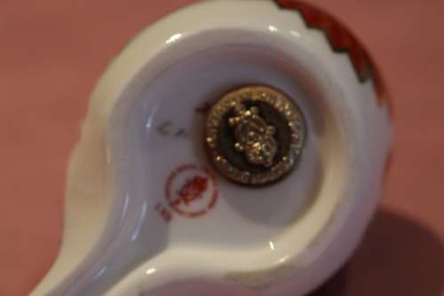 ROYAL CROWN DERBY ROBIN PAPERWEIGHT