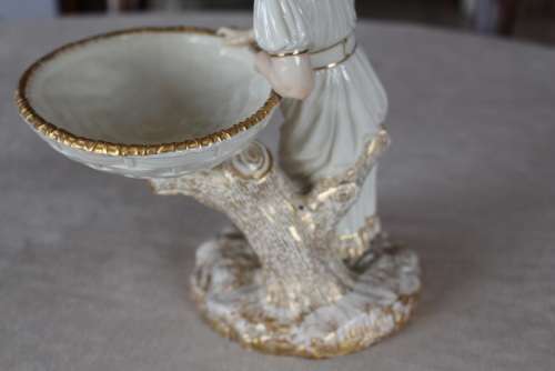 ROYAL WORCESTER HADLEY FIGURAL NUT DISH 1886 FOR OLDHAM ONLY