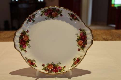 ROYAL ALBERT OLD COUNTRY ROSES CAKE PLATTER