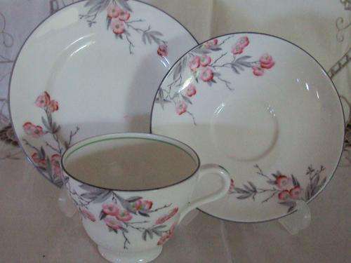 1940's BRAINS FOLEY CHINA TEA TRIO