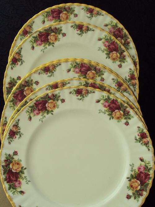 ROYAL ALBERT "OLD COUNTRY ROSES"  26cm DINNER PLATES