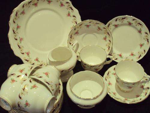 CROWN STAFFORDSHIRE WENTWORTH TEA SET