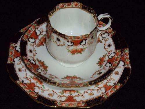 HUDSON AND MIDDLETON SUTHERLAND CHINA TEA TRIO