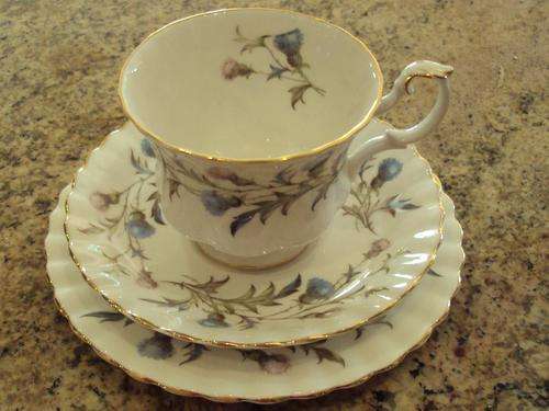 ROYAL ALBERT BRIGADOON TEA TRIO
