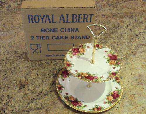 ROYAL ALBERT OLD COUNTRY ROSES 2 TIER CAKE STAND
