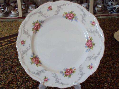 ROYAL ALBERT "TRANQUILLITY" LUNCHEON PLATE