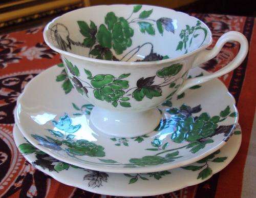 SHELLEY HAND ENAMELLED TEA TRIO