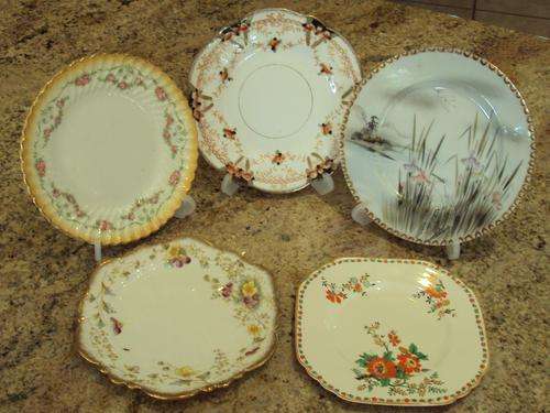 5 PRETTY CAKE PLATES