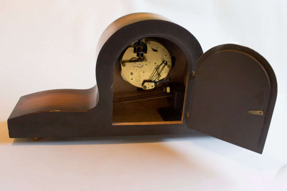 German Made Reveille Chiming Mantle Clock - working and key included