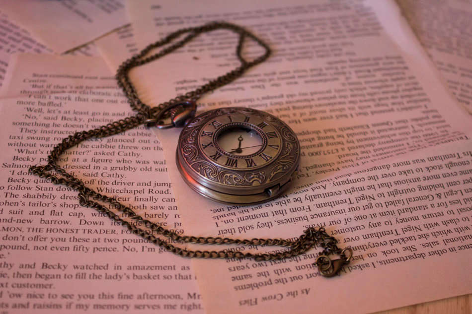 Antique Look Pocket Watch with Chain - Bronze