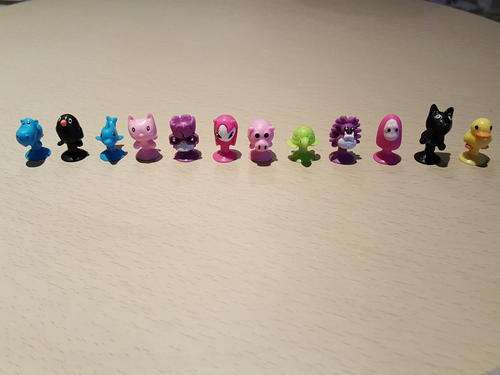 Collection of 12 Stikeez