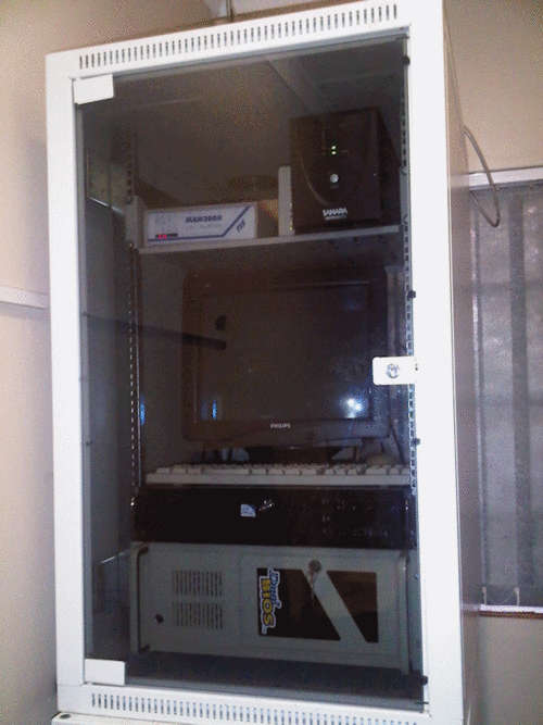 21U Server Cabinet - 600x800