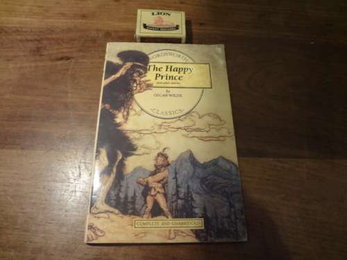 The Happy Prince by Oscar Wilde (soft cover)