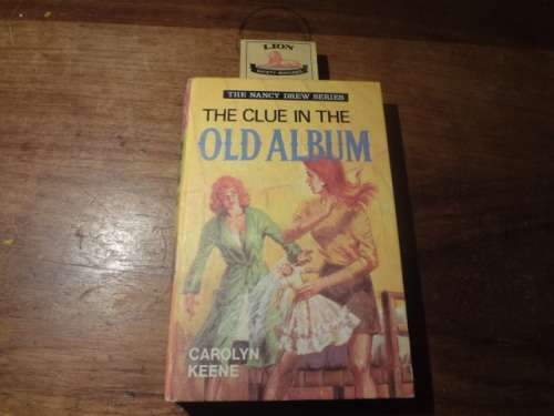 Nancy Drew - The Clue in the Old Album by Carolyn Keene (Collins hard cover)